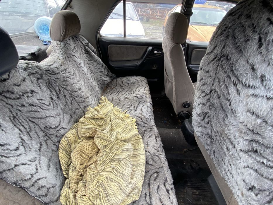 Волга 3110 на ходу з газом