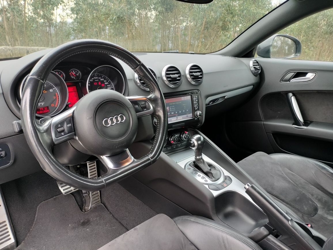 Audi TT 8j TFSI 2.0