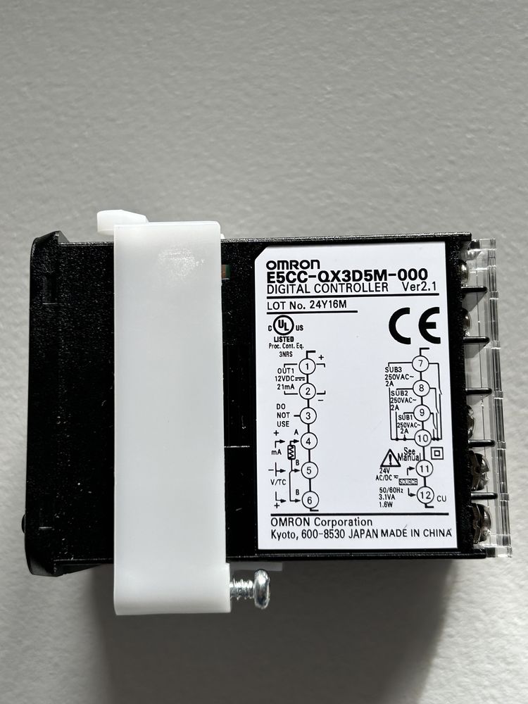 Controladores de temperatura Omron