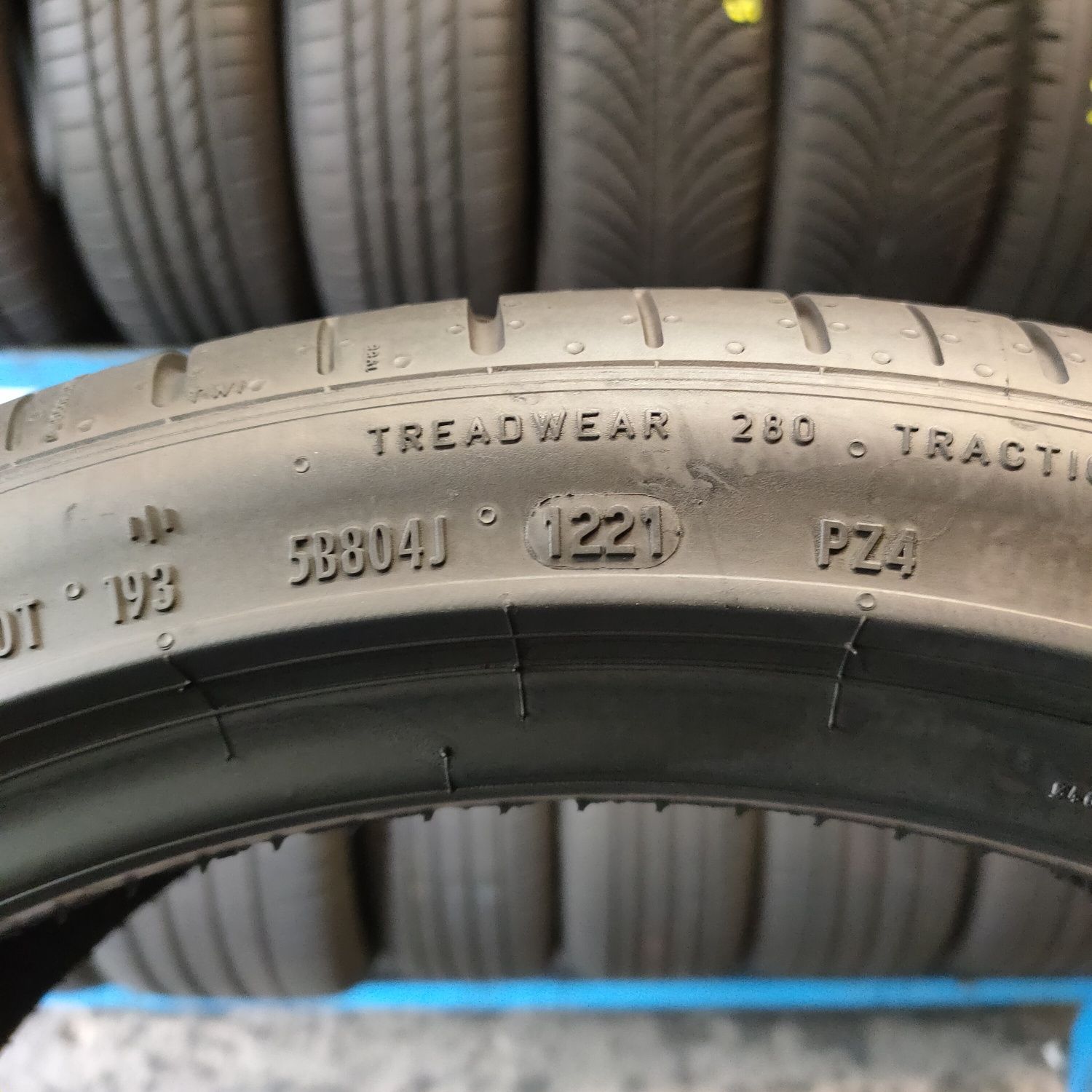 215/40r18 Pirelli Pzero 2021r 6.5mm HN