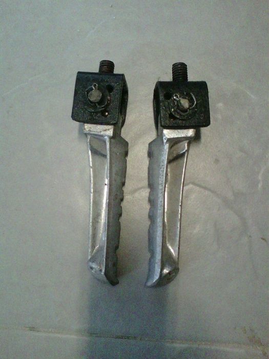 Par de patins de aluminio 2º passag. ou condutor