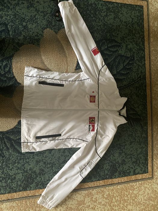 Пррдаю ветровку фирмы Marlboro (мальборо)