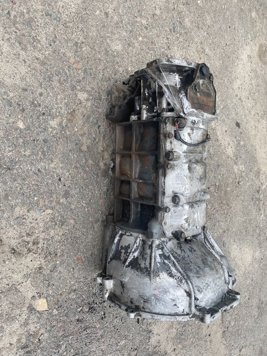 КПП механіка Mitsubishi Pajero L200 2 2.5 td M011S5A001 ME580807