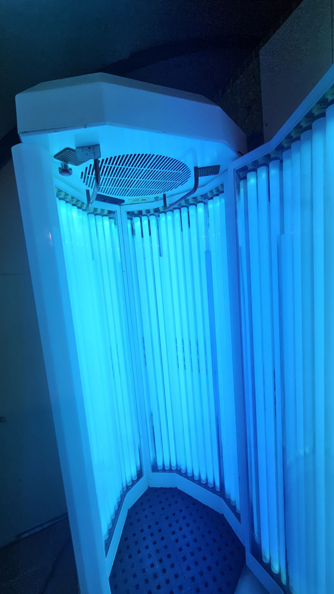 Solario vertical pleno funcionamento possível entrega e montagem
