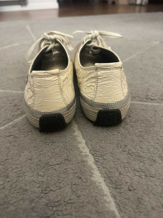 Skórzne trampki sneakersy Carinii r.39