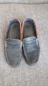 Sapatos de homem n. 42