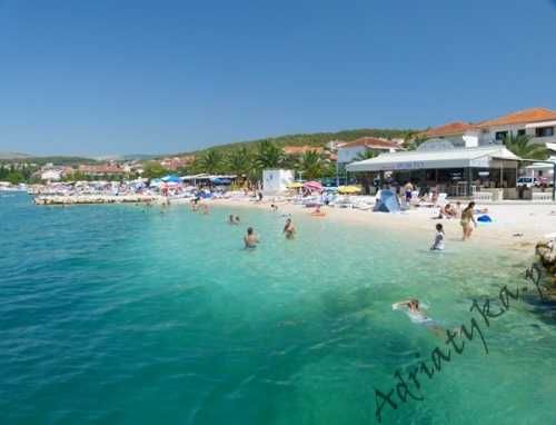 Apartamenty z basenem! Chorwacja Okrug Gornji Ciovo Dom Nocleg Kwatery