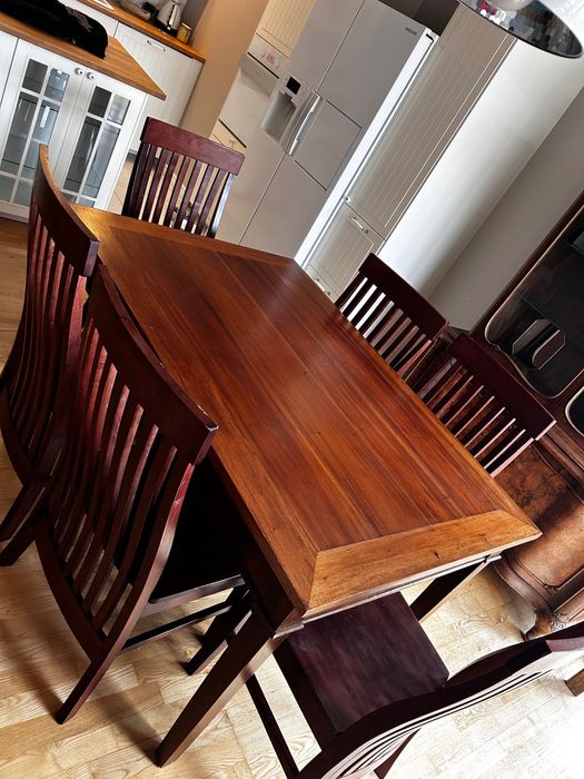 Drewniany duży stół i 6 krzeseł komplet