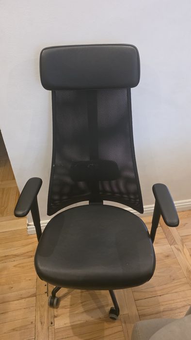 Krzesło biurowe JÄRVFJÄLLET