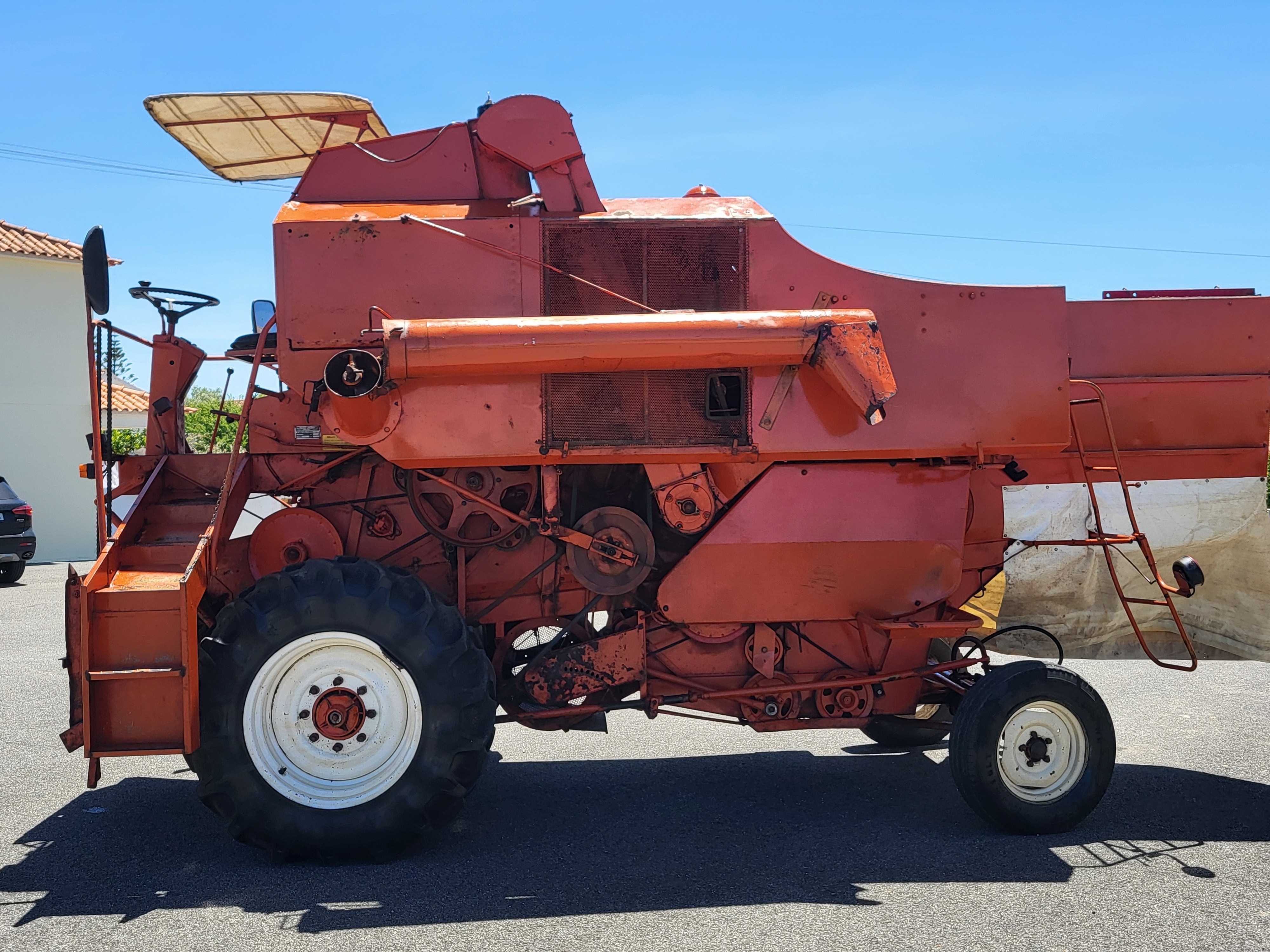 LAVERDA M100 ceifeira debulhadora