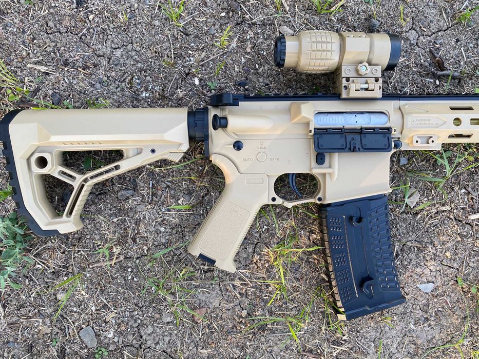 Іграшковий автомат F4 на орбізах ЕЛЕКТРОподача орбіган гель бластер