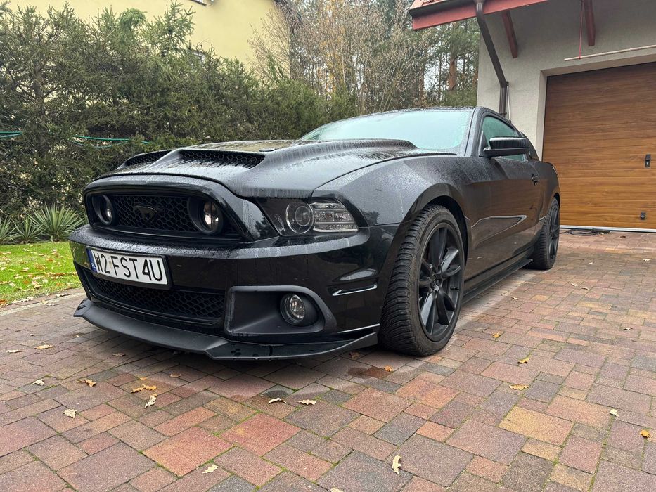 Maska Ford V generacja Mustang GT500 Cervini Duraflex
