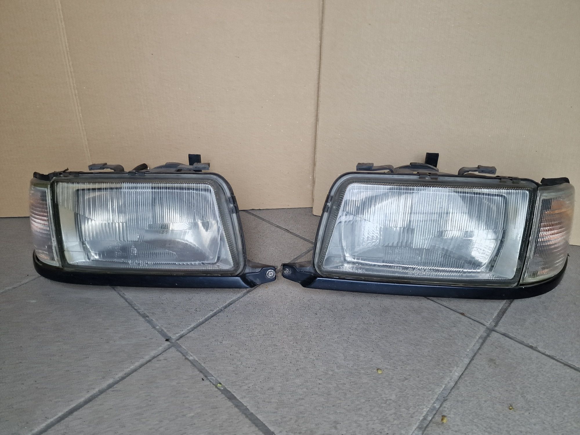 Lampy przód audi 80 komplet kierunkowskazy