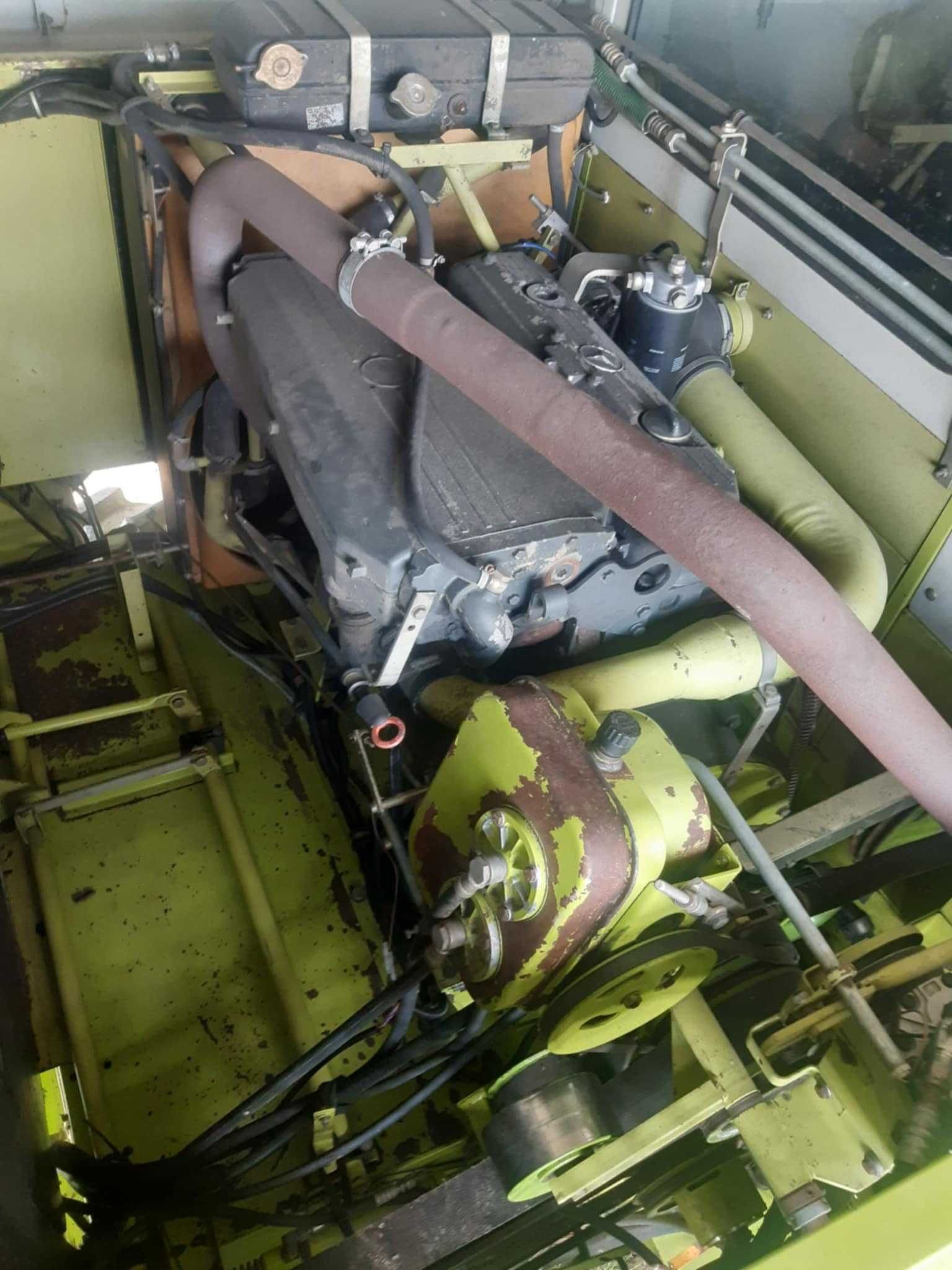 Claas MEGA 208, dominator
