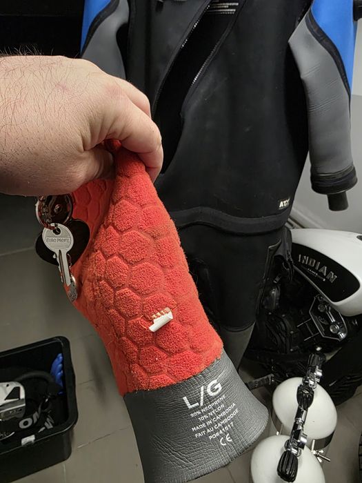 suchy skafander Bare Sentry Tech Dry w rozmiarze 2XL