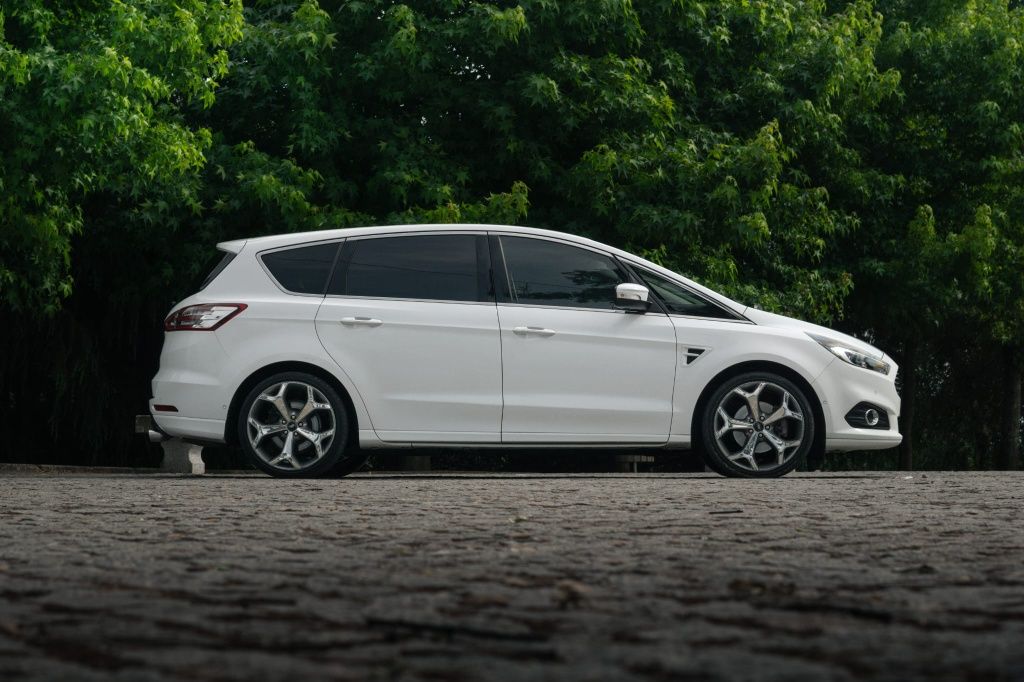 Ford S-max 7L auto