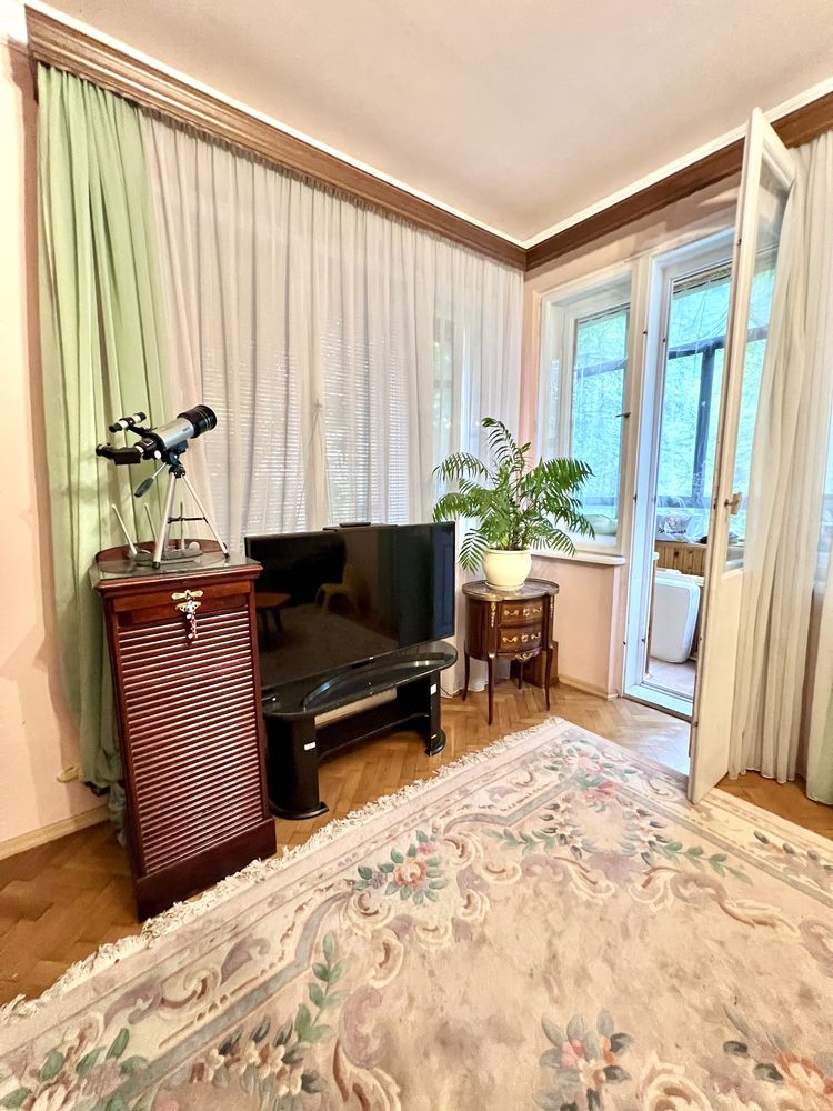 Прожаж квартири в елітному районі  центру вул. Тарнавського