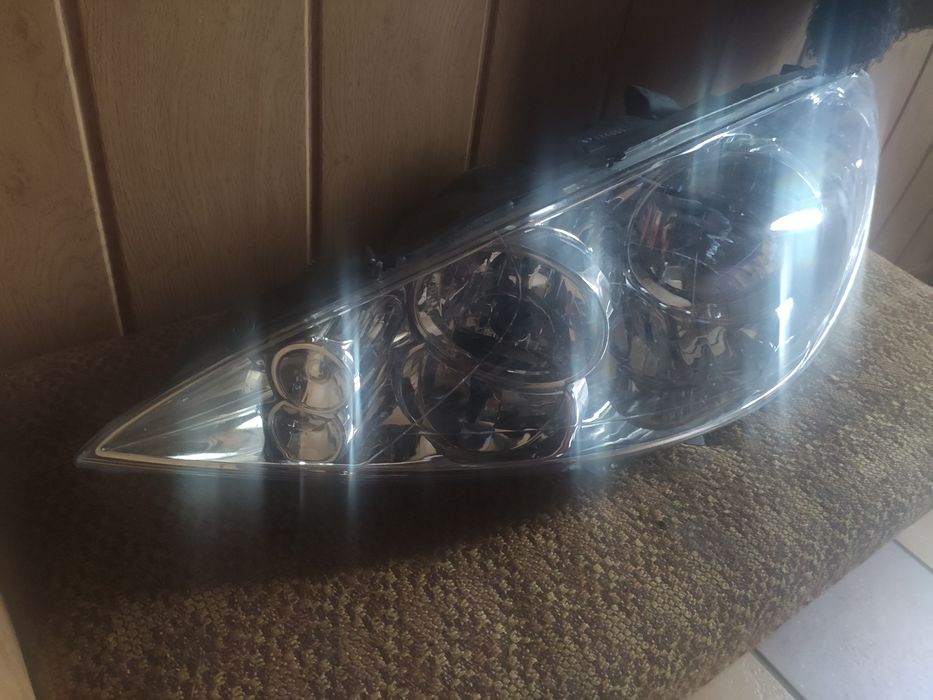 Lampa peugeot 206 bardzo odbry stan