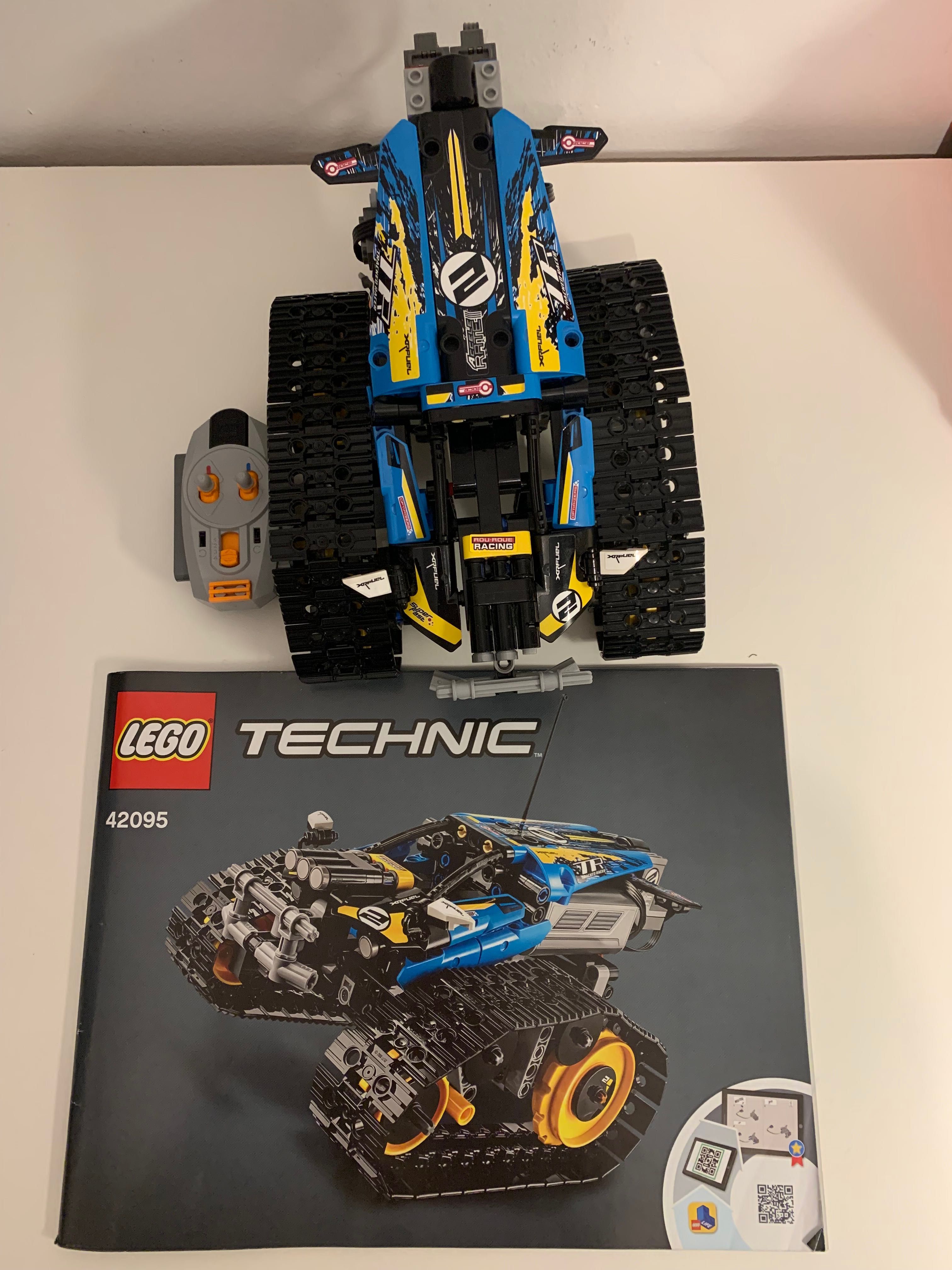 Lego Technic sterowana wyścigówka