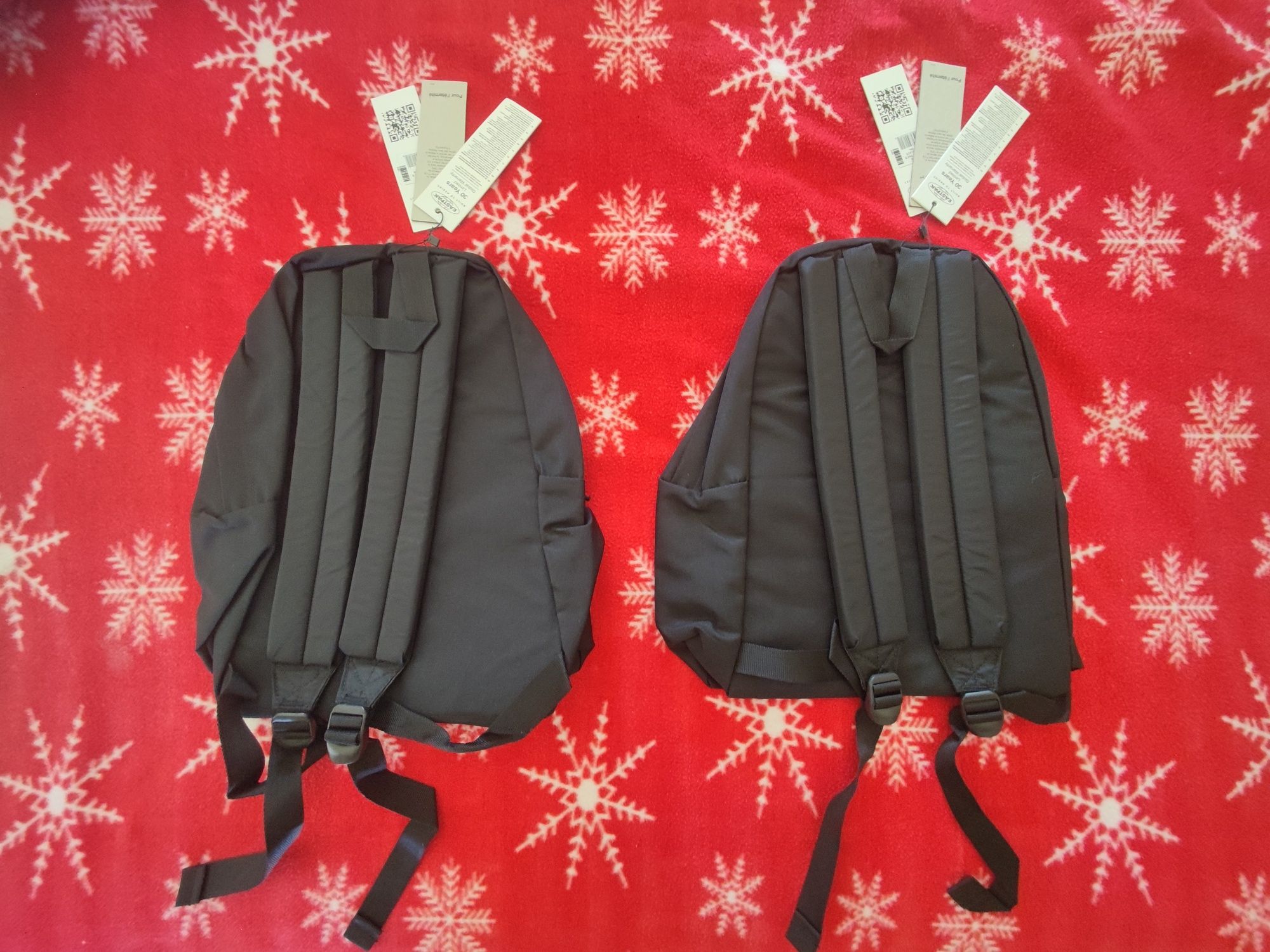 Duas mochilas Eastpak novas pretas 24l