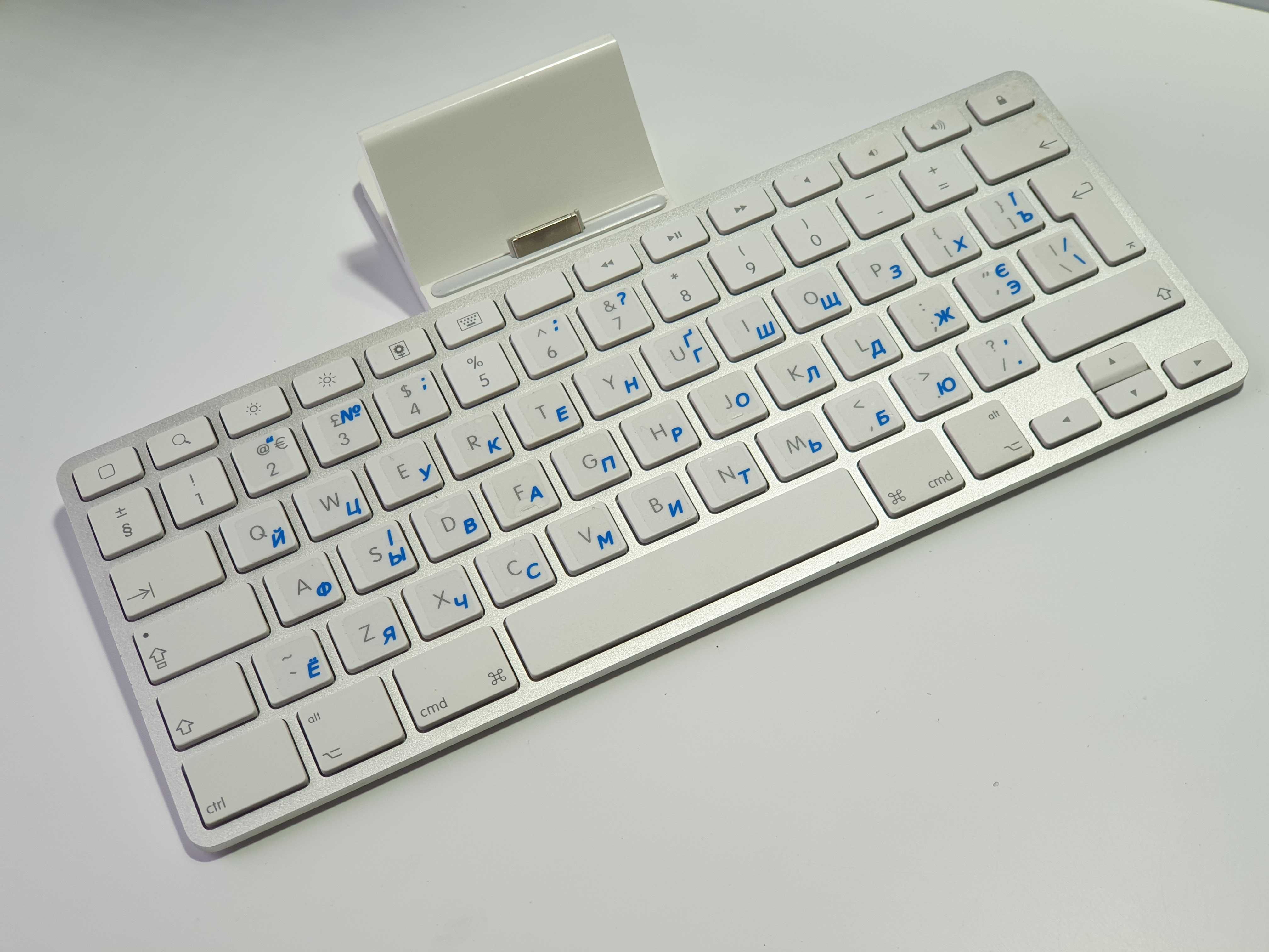 клавіатура  Apple A1359 iPad iPhone MC533LL/A 30-Pin 1st 2nd 3rd Gen