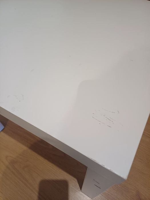 Vendo  mesa e duas cadeiras de criança