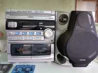 Aparelhagem Philips com duas colunas