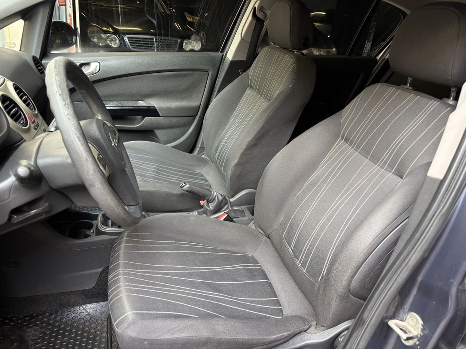 Opel Corsa D Enjoy 1200 Gasolina 160Milkm