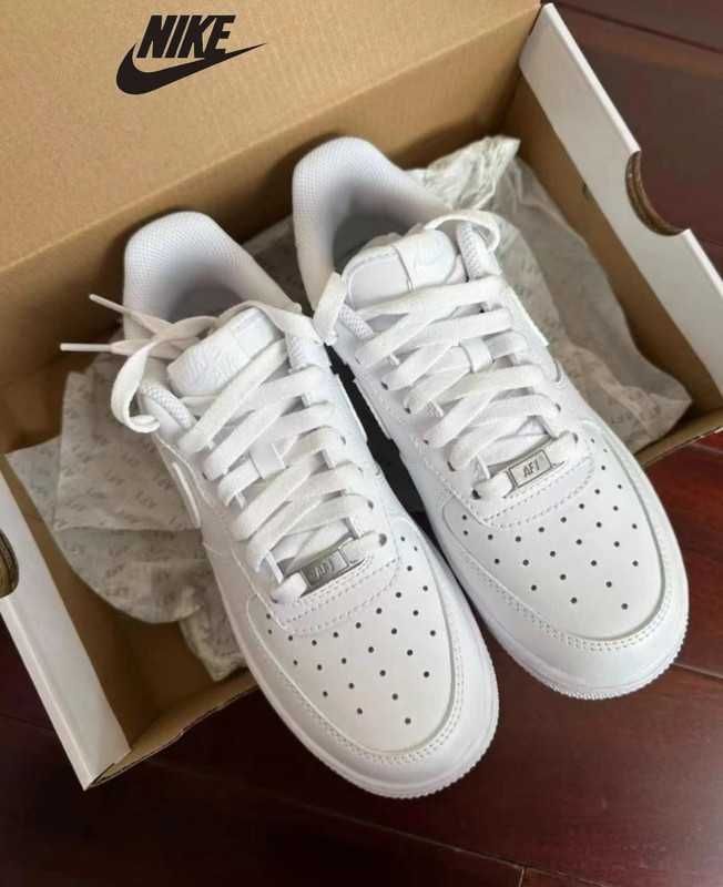 NikeAirForce1Low07White R.42