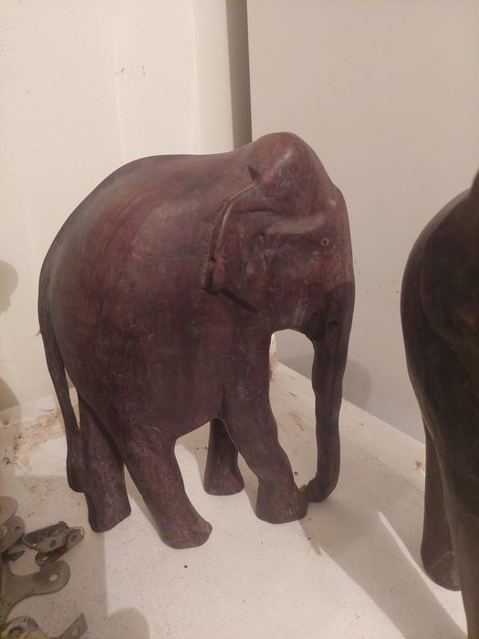 Estatuetas madeira Elefantes