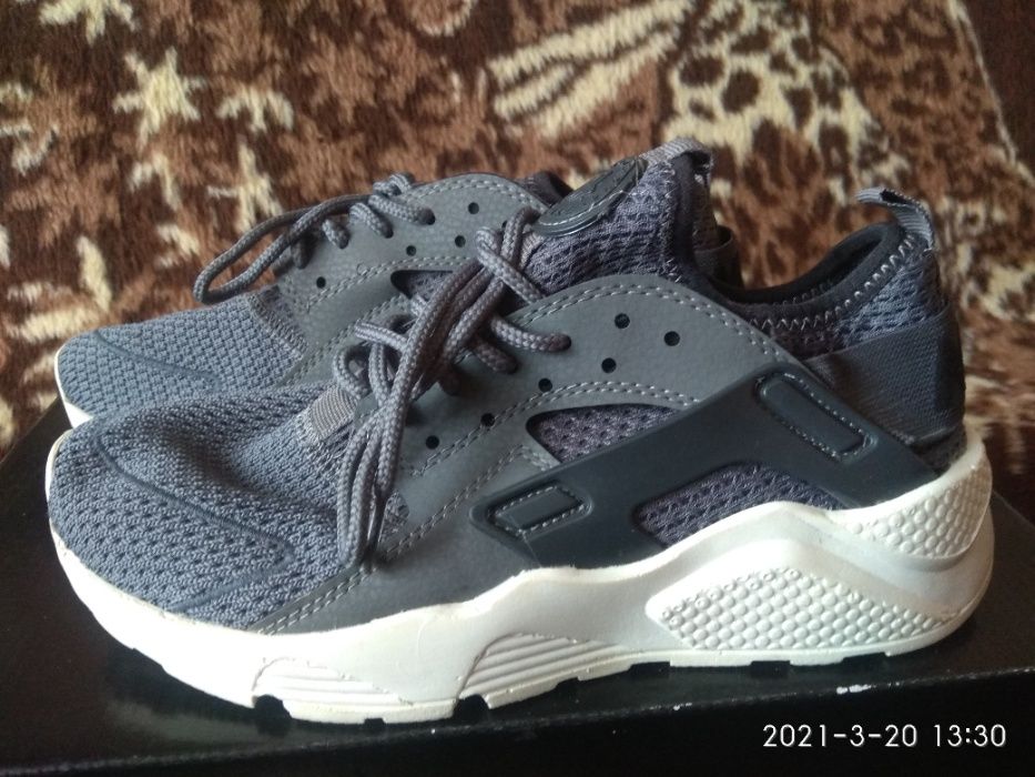 Super sportowe buty Nike Air Huarache