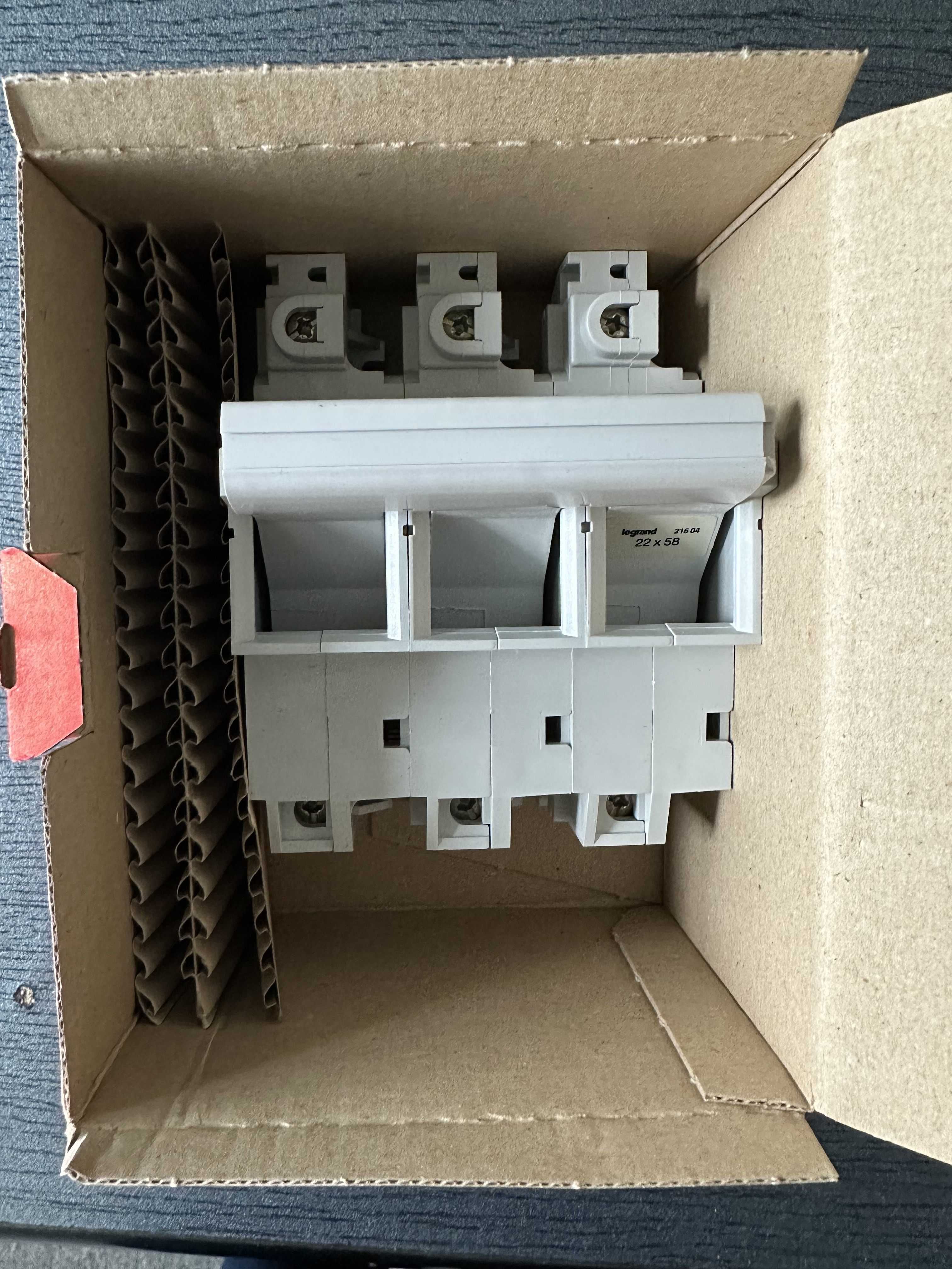 Podstawa bezpiecznikowa SP58 3P Legrand 21604