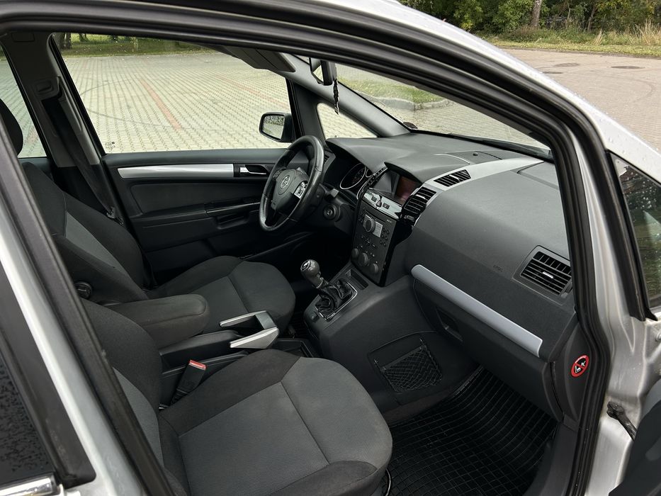 Opel Zafira B 1.8 benzyna 7osobowa