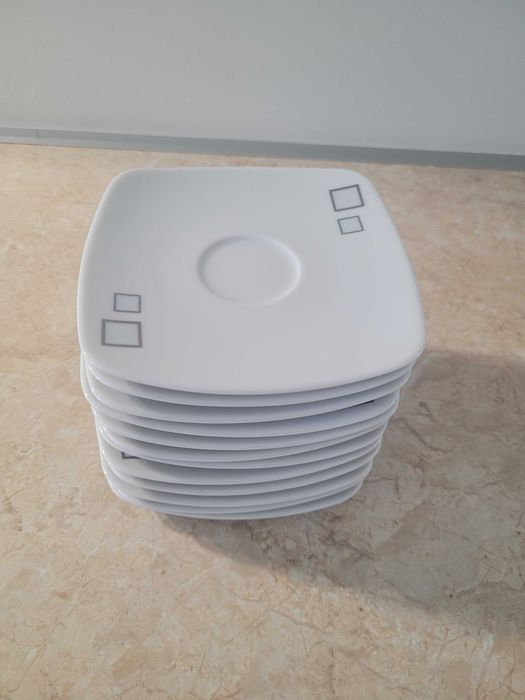 Serwis obiadowo-kawowy dla 12 osób z porcelany