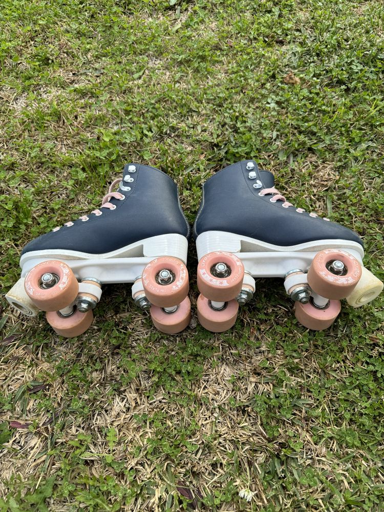 Patins em excelente estado