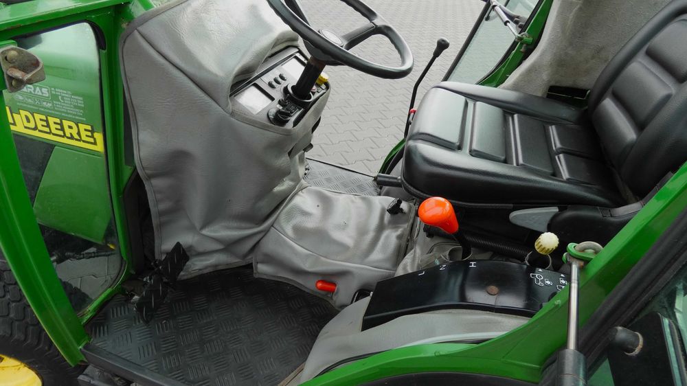 Traktor John Deere 4100 4x4 (160507.4) - Baras