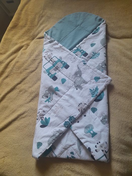 Zestaw: kokon, wkładka do kokonu,rożek, poduszka , motylek,kocyk