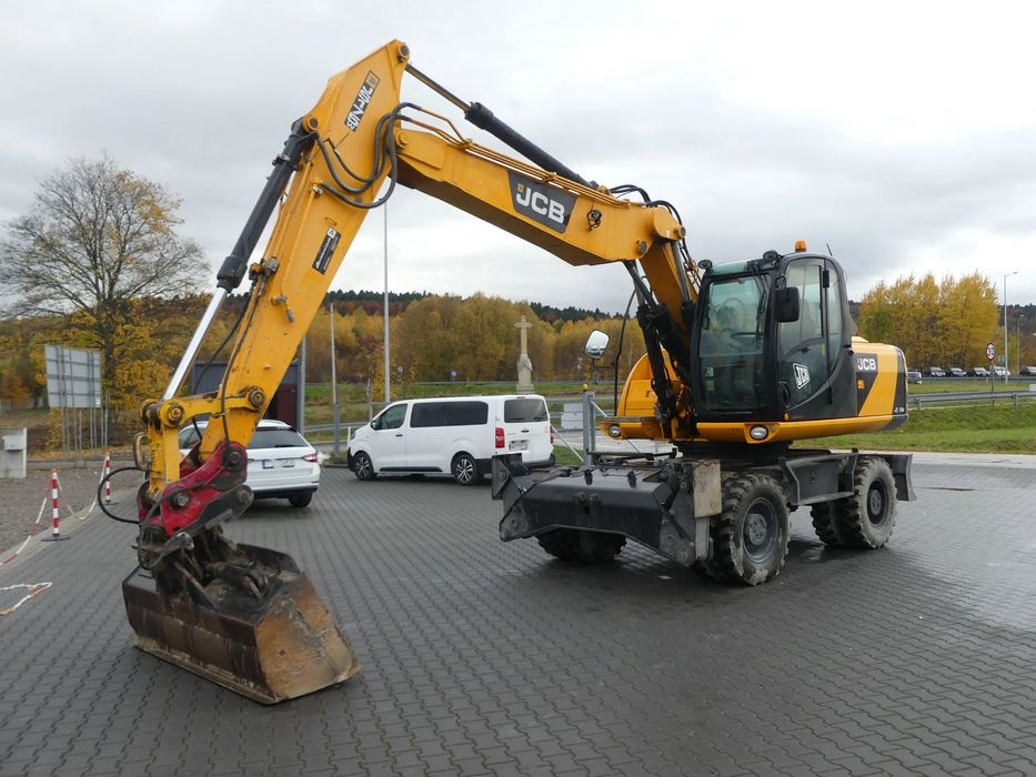 JCB JS 175W / PŁÓG / PODPORY /