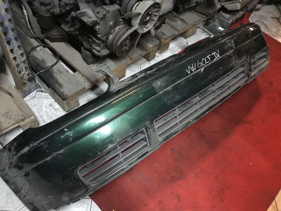 PARA-CHOQUES FRENTE VW GOLF IV