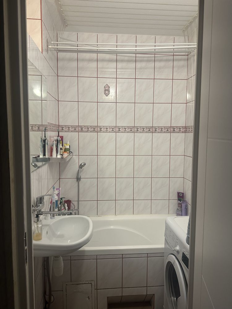 Wynajmnę pokój w mieszkaniu 3 osobowym
