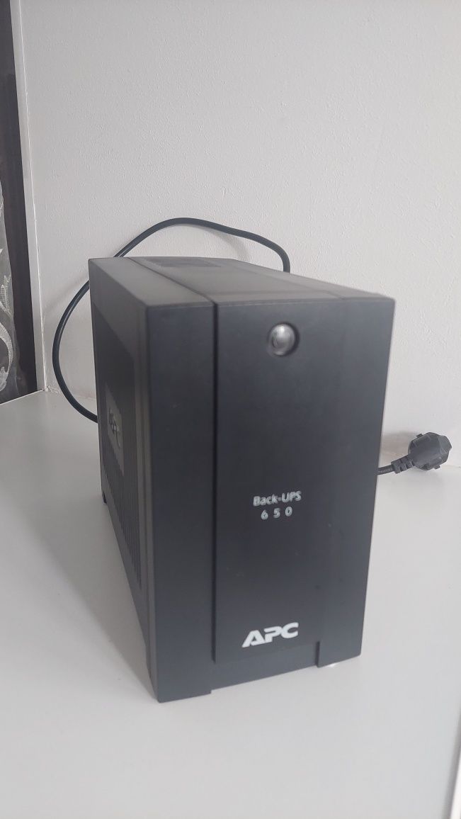 Продам APC Back-UPS 650