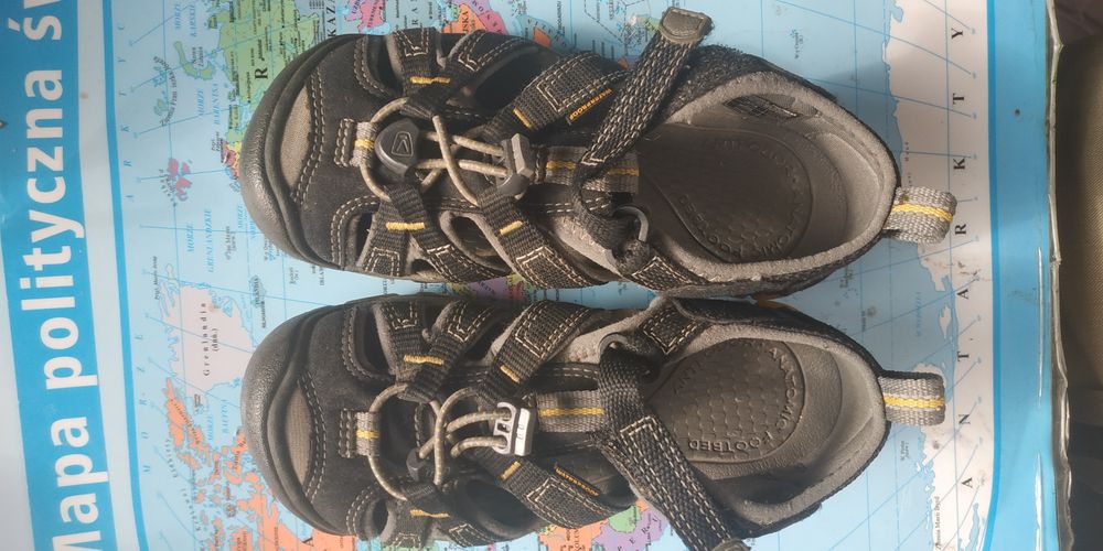 Buty KEEN sandały eu 30 ochrona palcy idealne na kamienistą plaże