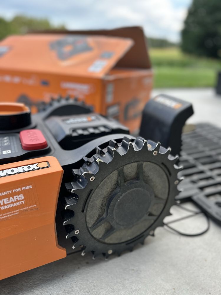 Kosiarka Robot worx landroid L2000m2 WR155E