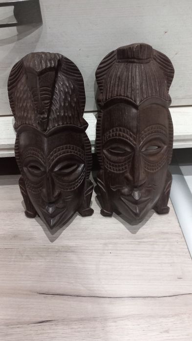 Dwie rzeźby do powieszenia 27 x 17