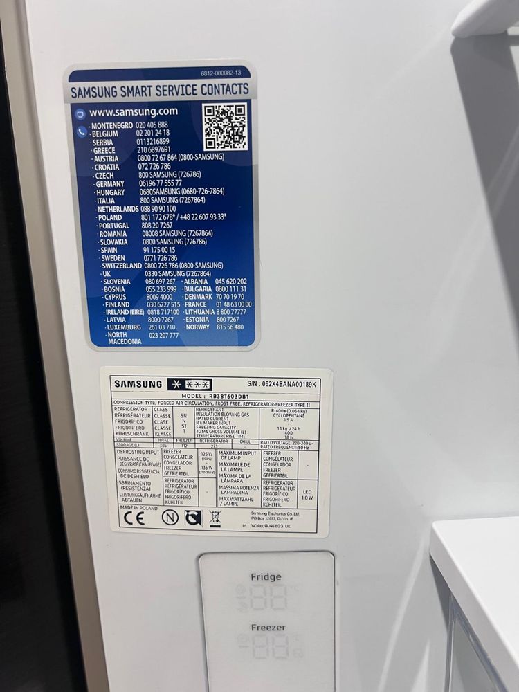 Lodówka Samsung grafitowa stal , używana , zadbana jak nowa
