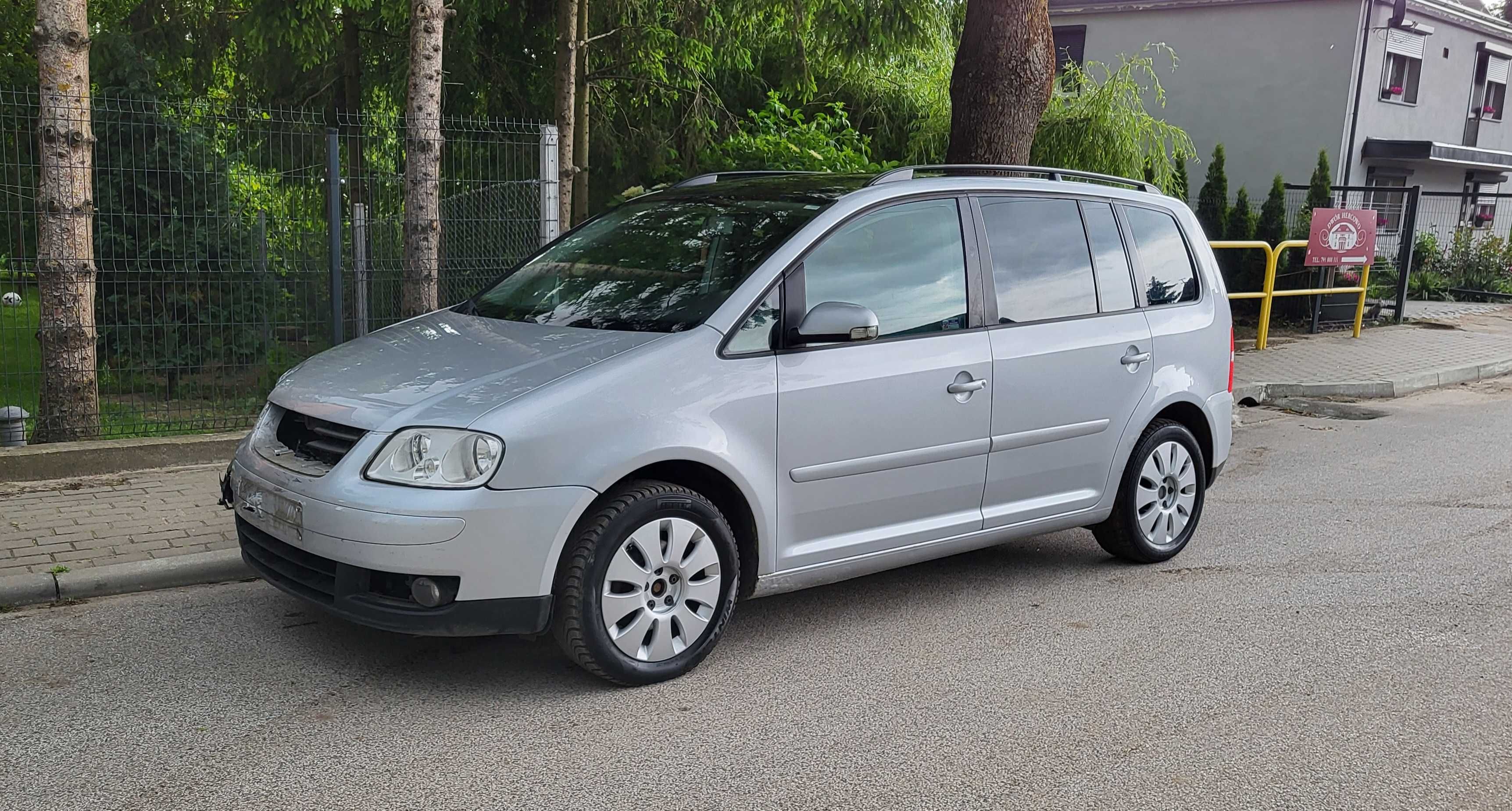 Touran 1.9TDI 105km 7-osobowy klimatyzacja webasto alufelgi