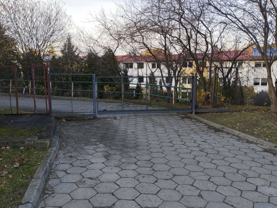 Garaż do wynajęcia ul Kleeberga 2