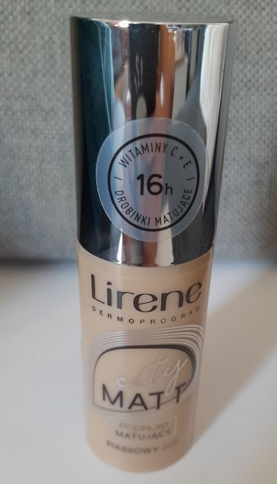 Lirene 205 City Mattpodkład matujący we fluidzie