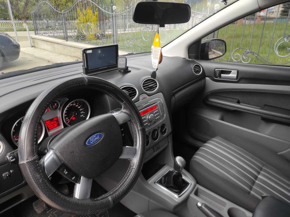 Продаю Ford Focus 2 універсал 1,6 бензин. Хороший стан