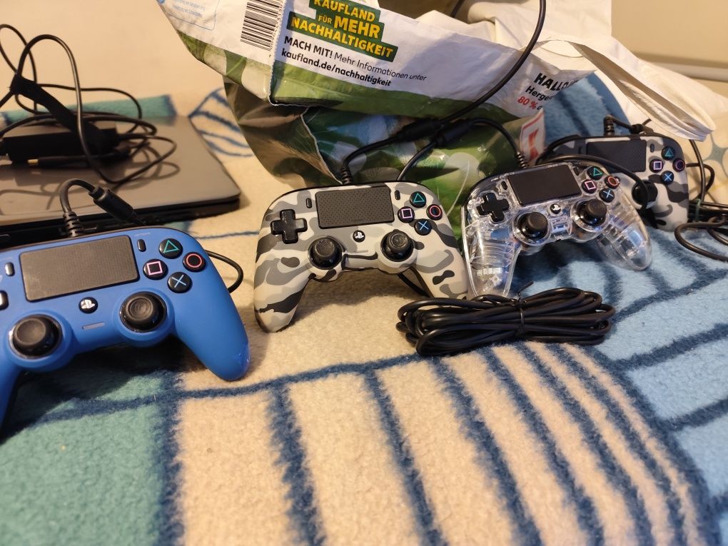 Kontroler PlayStation 4